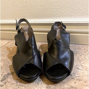 Black Sofft leather sandals.  8.5M